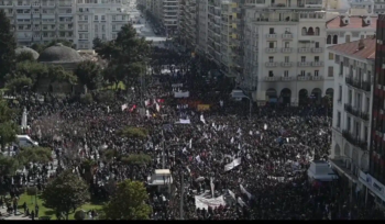 Από τις μεγάλες προσδοκίες, στα διλήμματα της επομένης (των Τεμπών) ημέρας